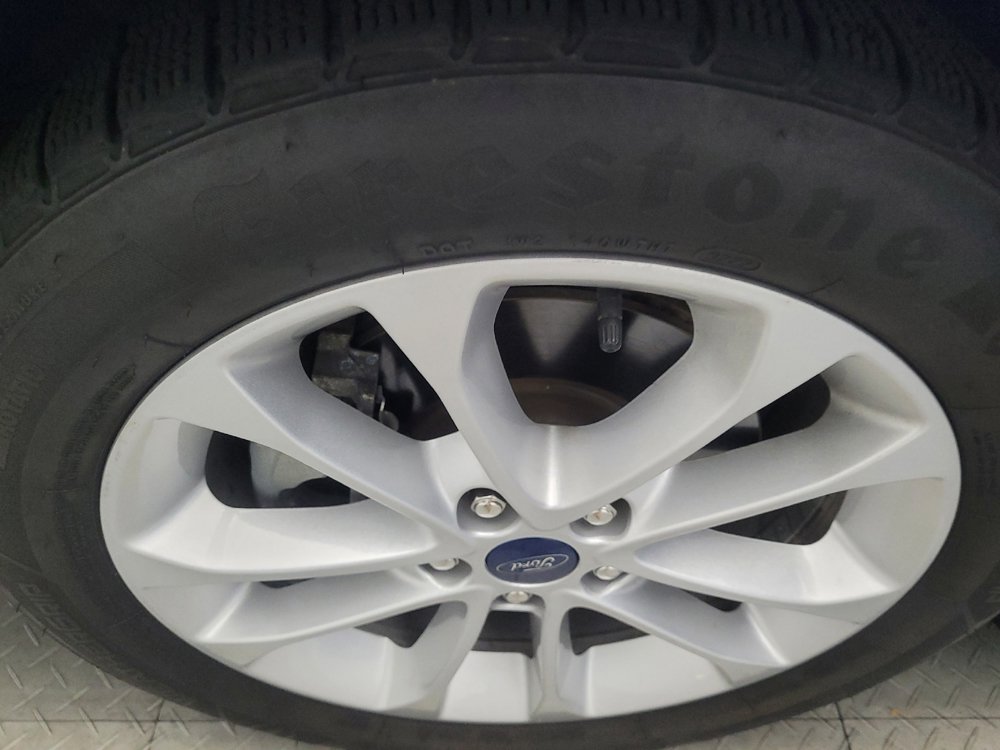 Used 2019 Ford Fusion SE image 31