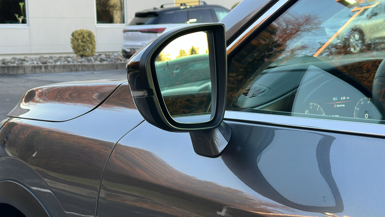 Certified 2022 INFINITI QX60 Luxe w/ Cargo Package image 11