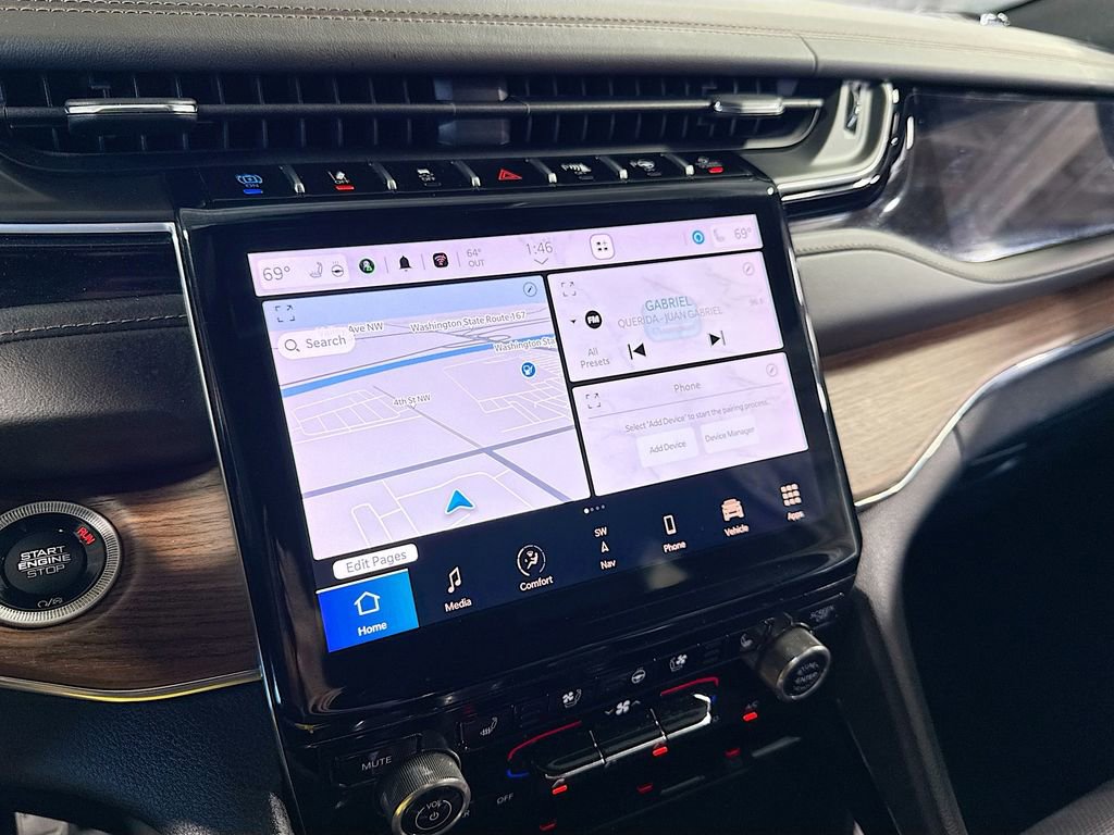 Used 2023 Jeep Grand Cherokee Summit w/ Advanced Protech Group IV AWD/4WD image 23