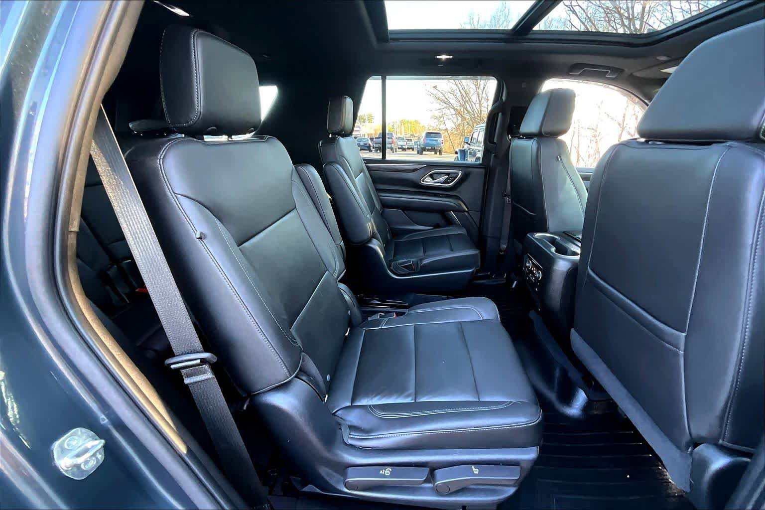 Used 2021 Chevrolet Tahoe LT w/ LT Signature Package AWD/4WD image 19
