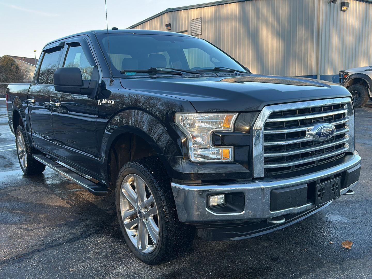Used 2016 Ford F150 XLT w/ XTR Package image 3