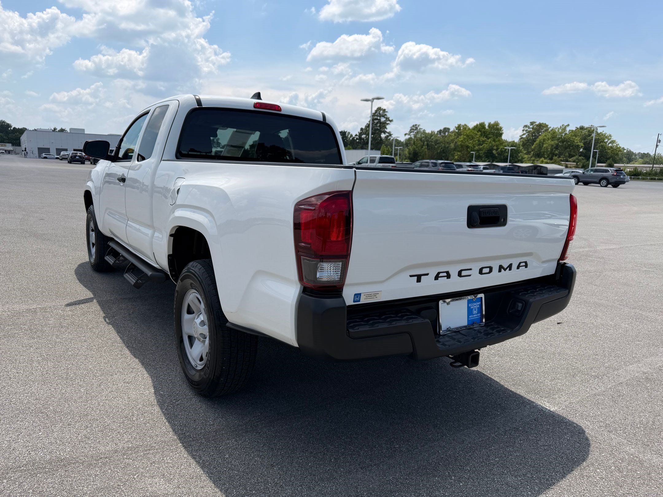 Used 2023 Toyota Tacoma SR RWD image 3