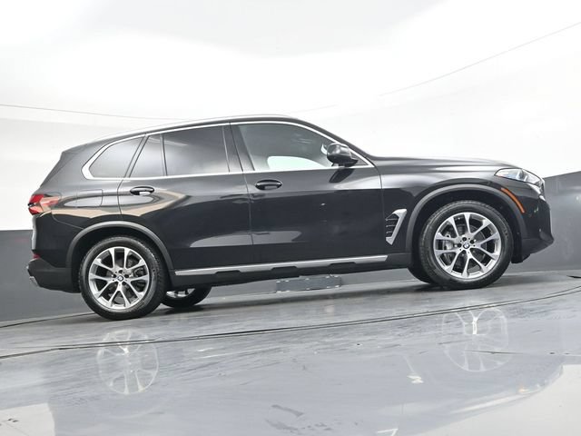 Certified 2024 BMW X5 xDrive40i w/ Premium Package AWD/4WD image 33