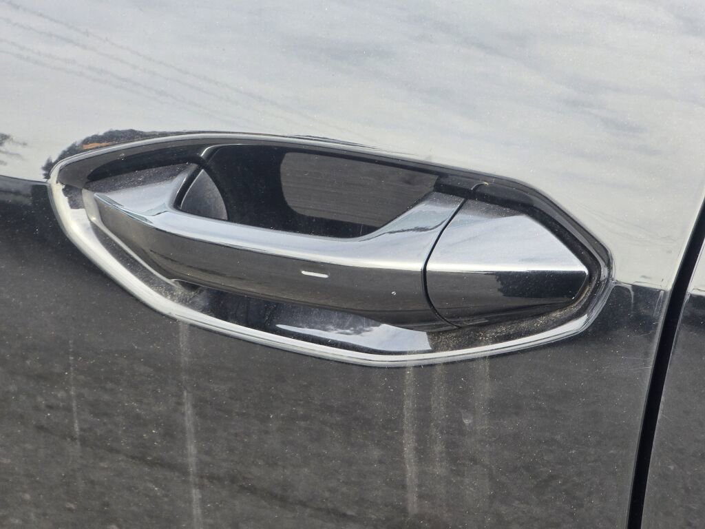 Used 2022 Audi Q4 e-tron Prestige image 10