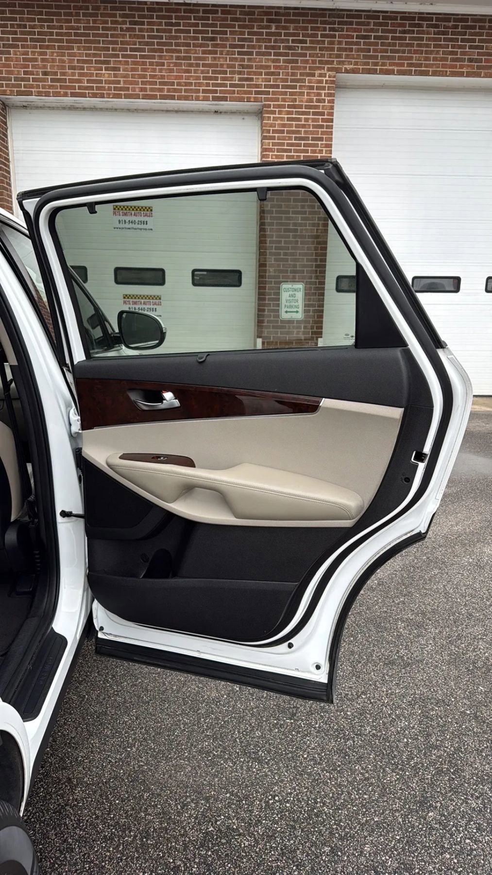 Used 2016 Kia Sorento EX w/ EX Premium Package image 32