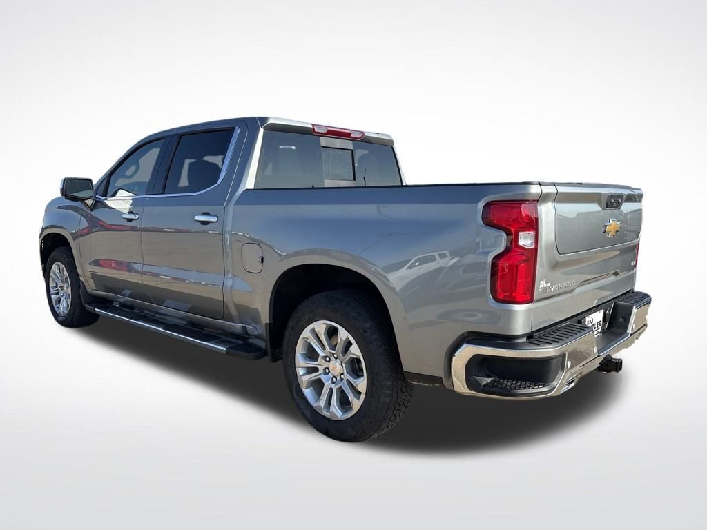 Used 2025 Chevrolet Silverado 1500 LTZ w/ LTZ Premium Package image 4