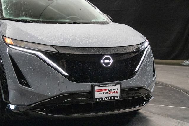 Used 2025 Nissan Ariya AWD image 3