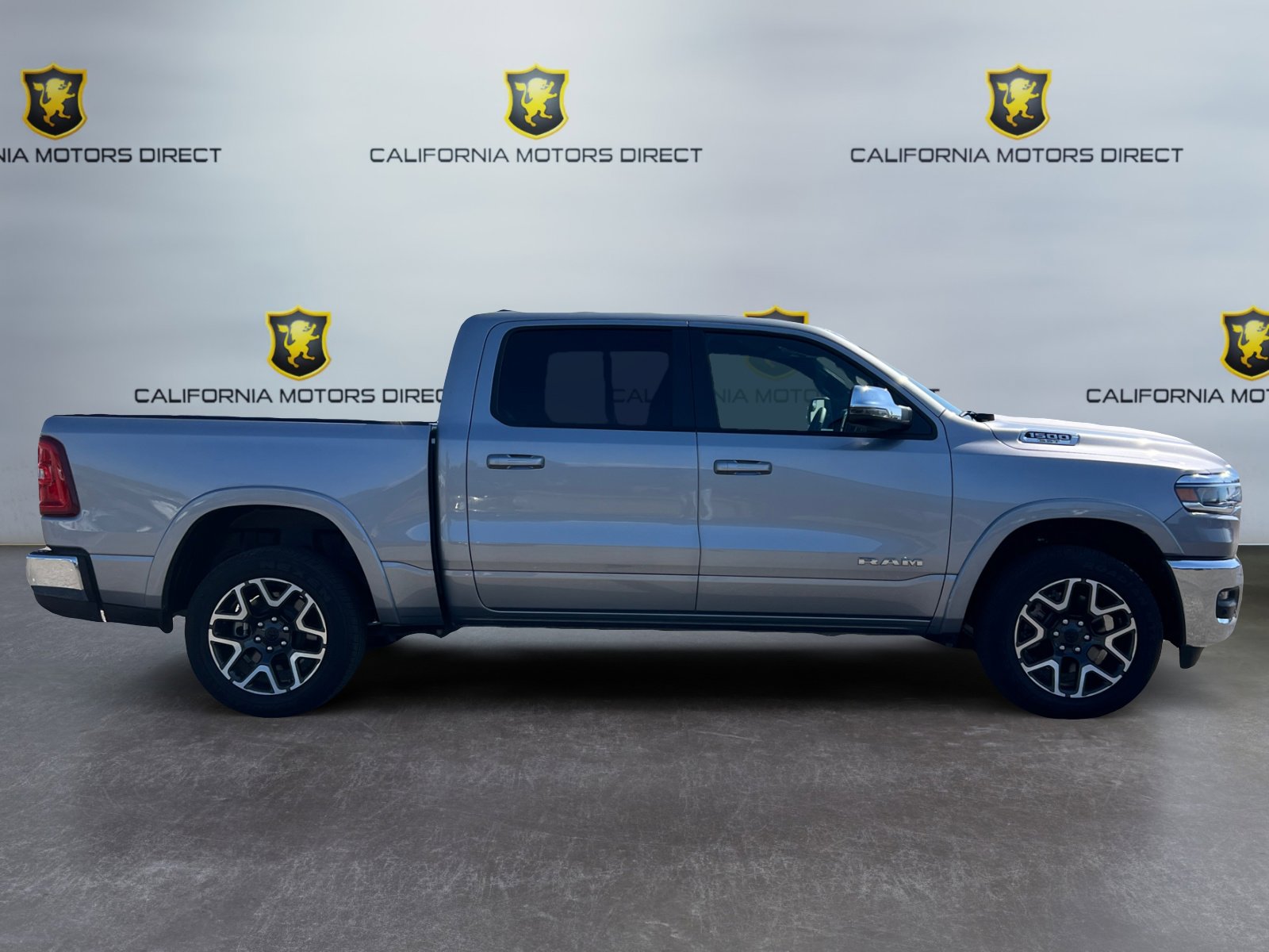 Used 2025 RAM 1500 Laramie image 6