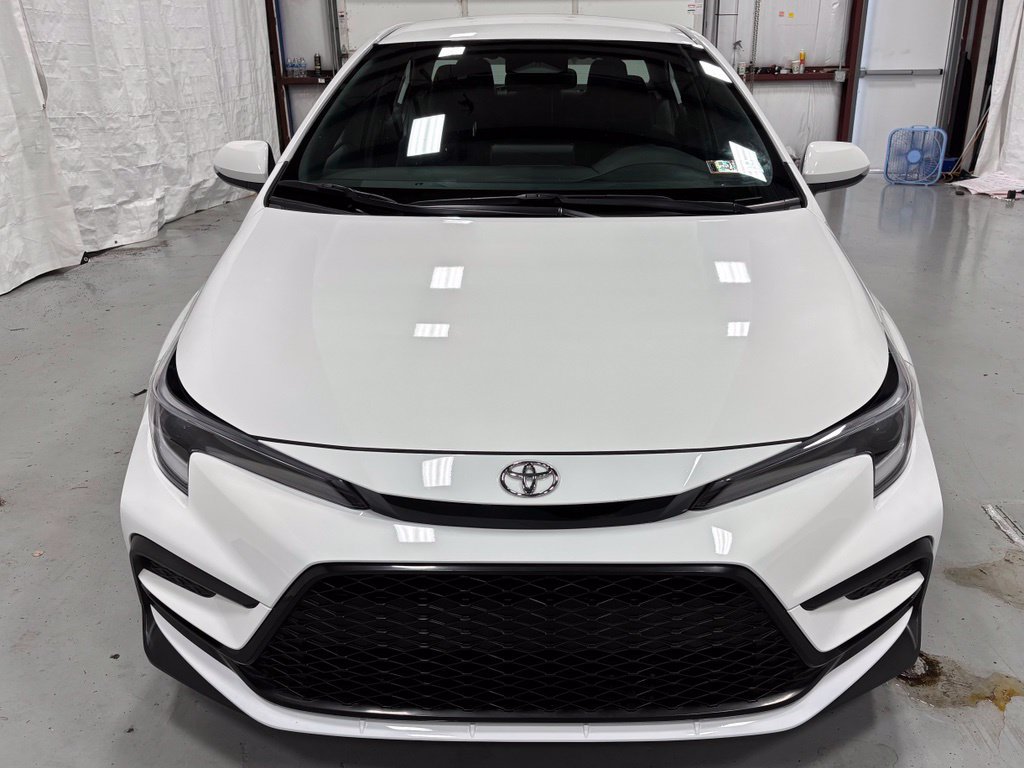 Used 2026 Toyota Corolla SE FWD image 2