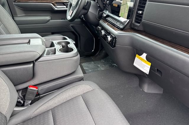 New 2026 GMC Sierra 1500 SLE w/ Preferred Package AWD/4WD image 17