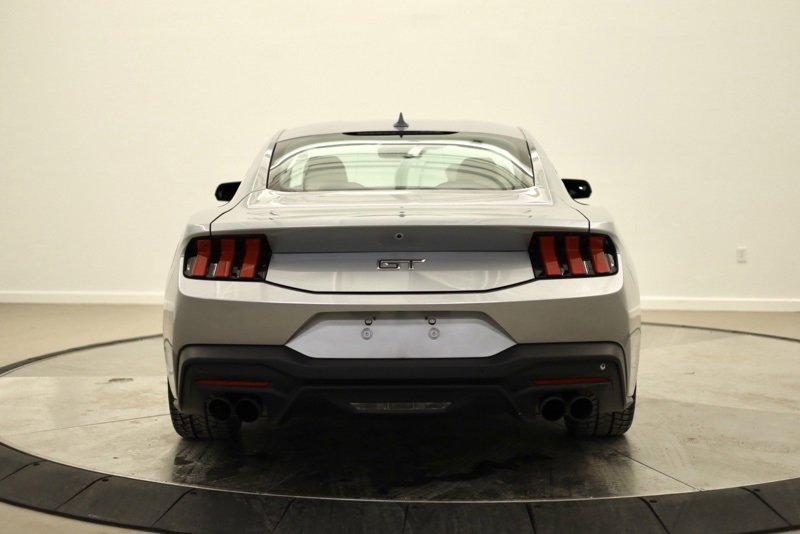 Used 2024 Ford Mustang GT Premium image 4