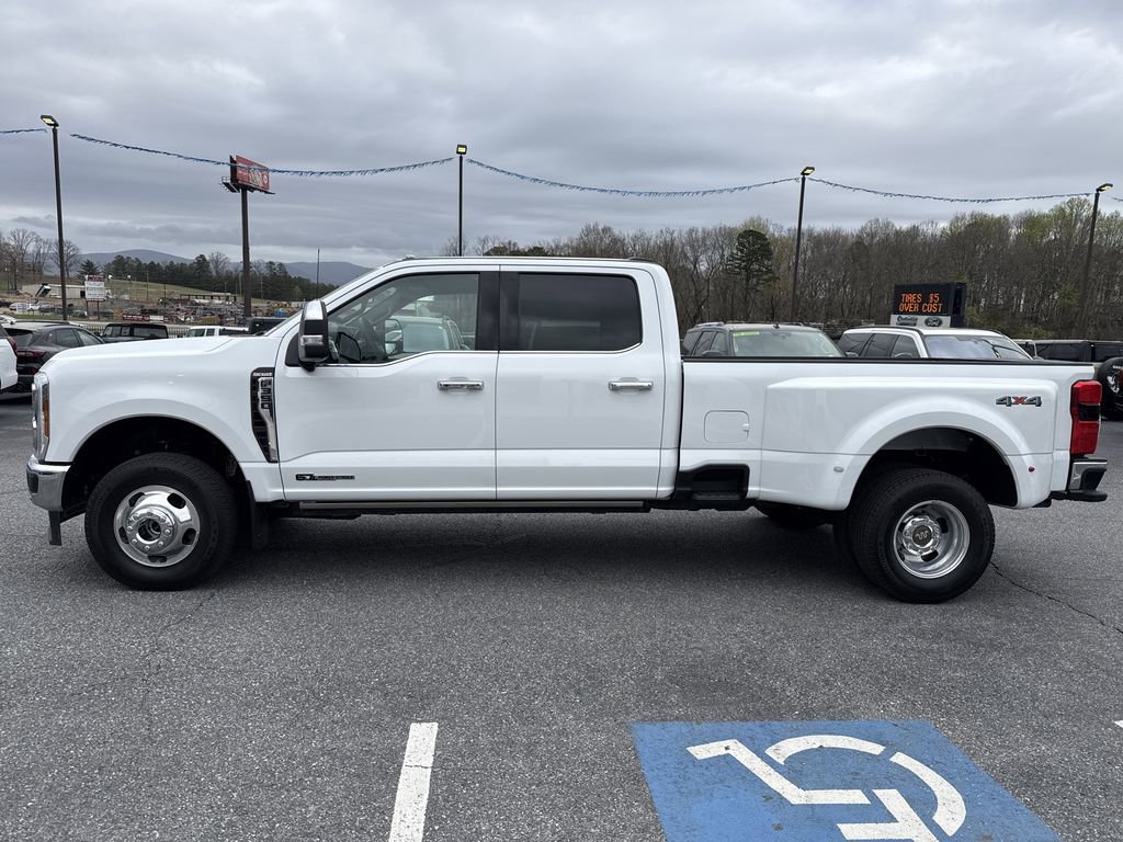 Used 2025 Ford F350 King Ranch w/ Chrome Package AWD/4WD image 4