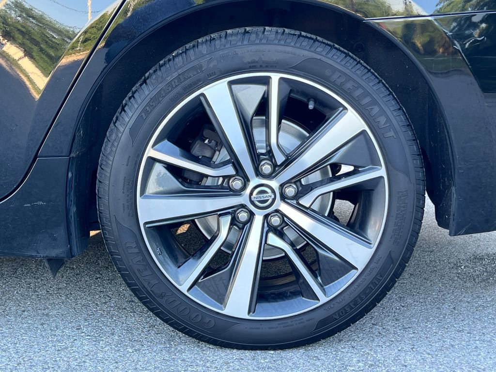 Used 2019 Nissan Maxima 3.5 SL w/ Floor Mat Group FWD image 6