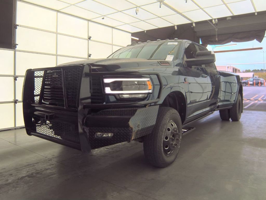 Used 2022 RAM 3500 Laramie AWD/4WD image 3