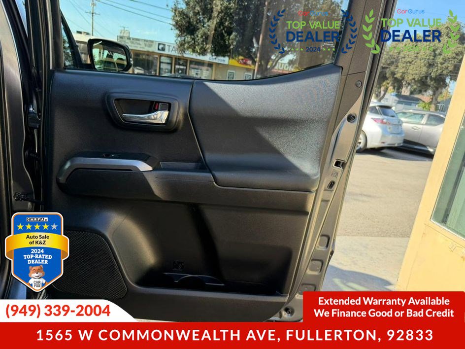 Used 2023 Toyota Tacoma TRD Sport w/ Advanced Technology Package image 28