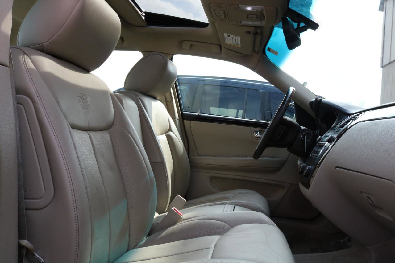 Used 2009 Cadillac DTS w/ Sun And Sound Package image 49