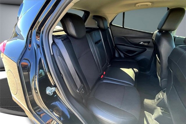 Used 2022 Buick Encore Preferred w/ Safety Package image 24