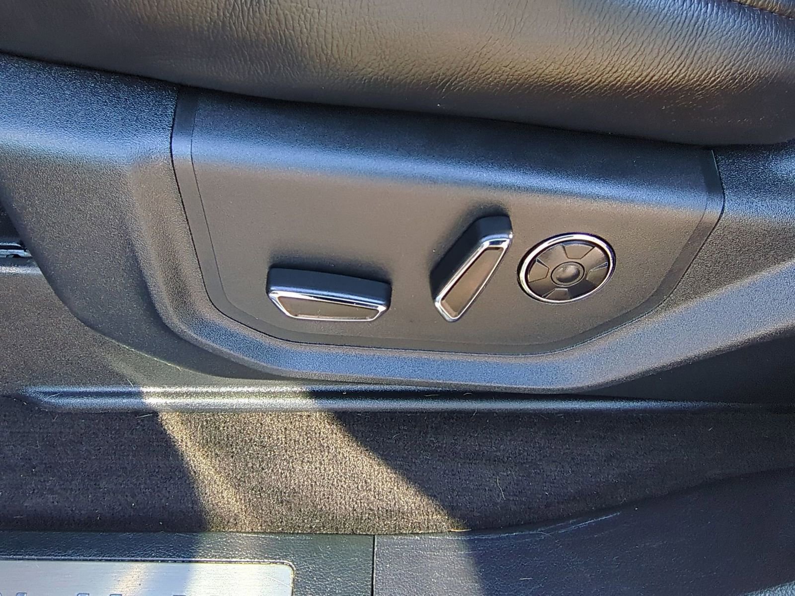 Used 2020 Ford F150 Platinum w/ Technology Package image 22