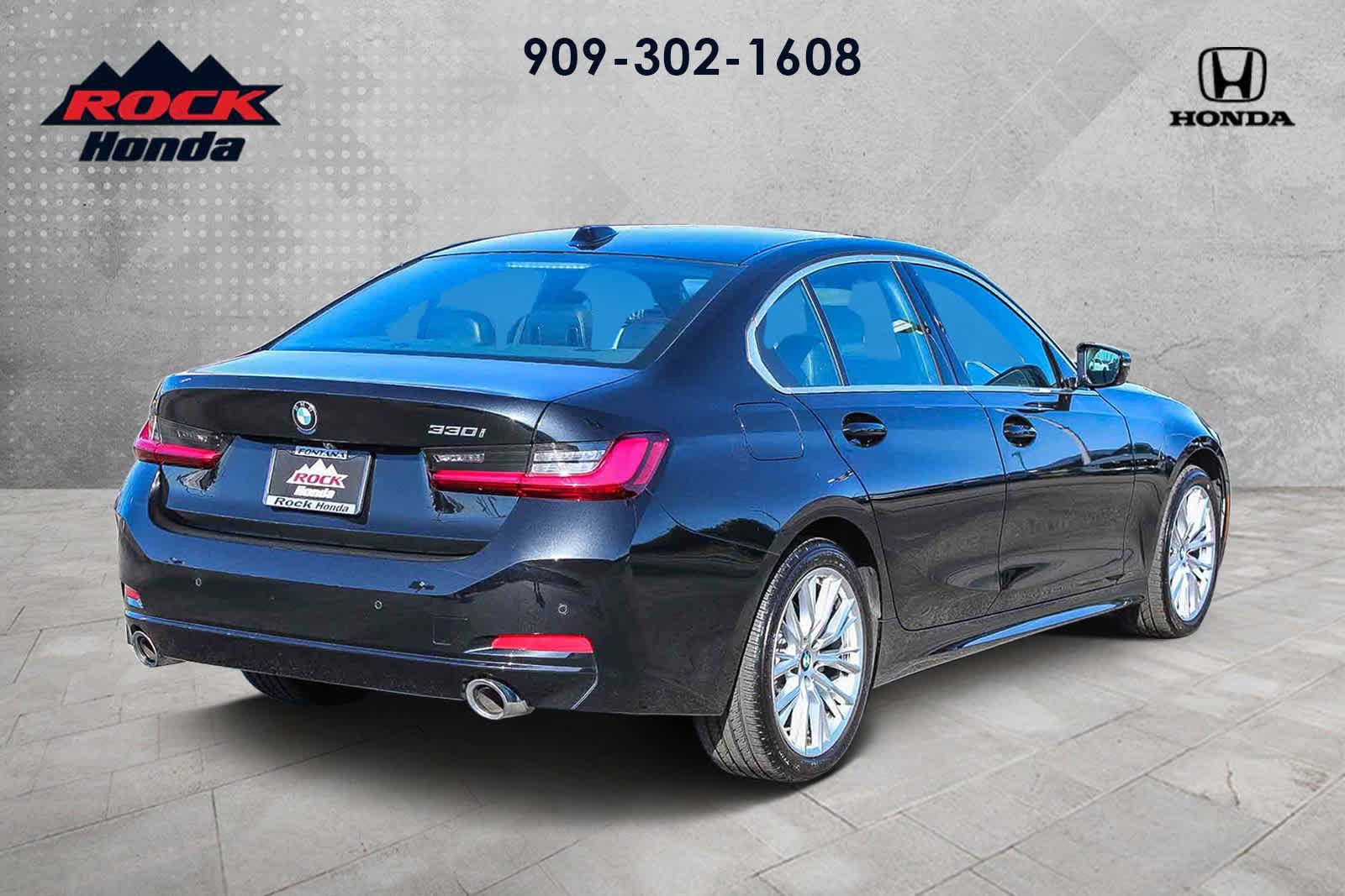 Used 2024 BMW 330i Sedan image 4