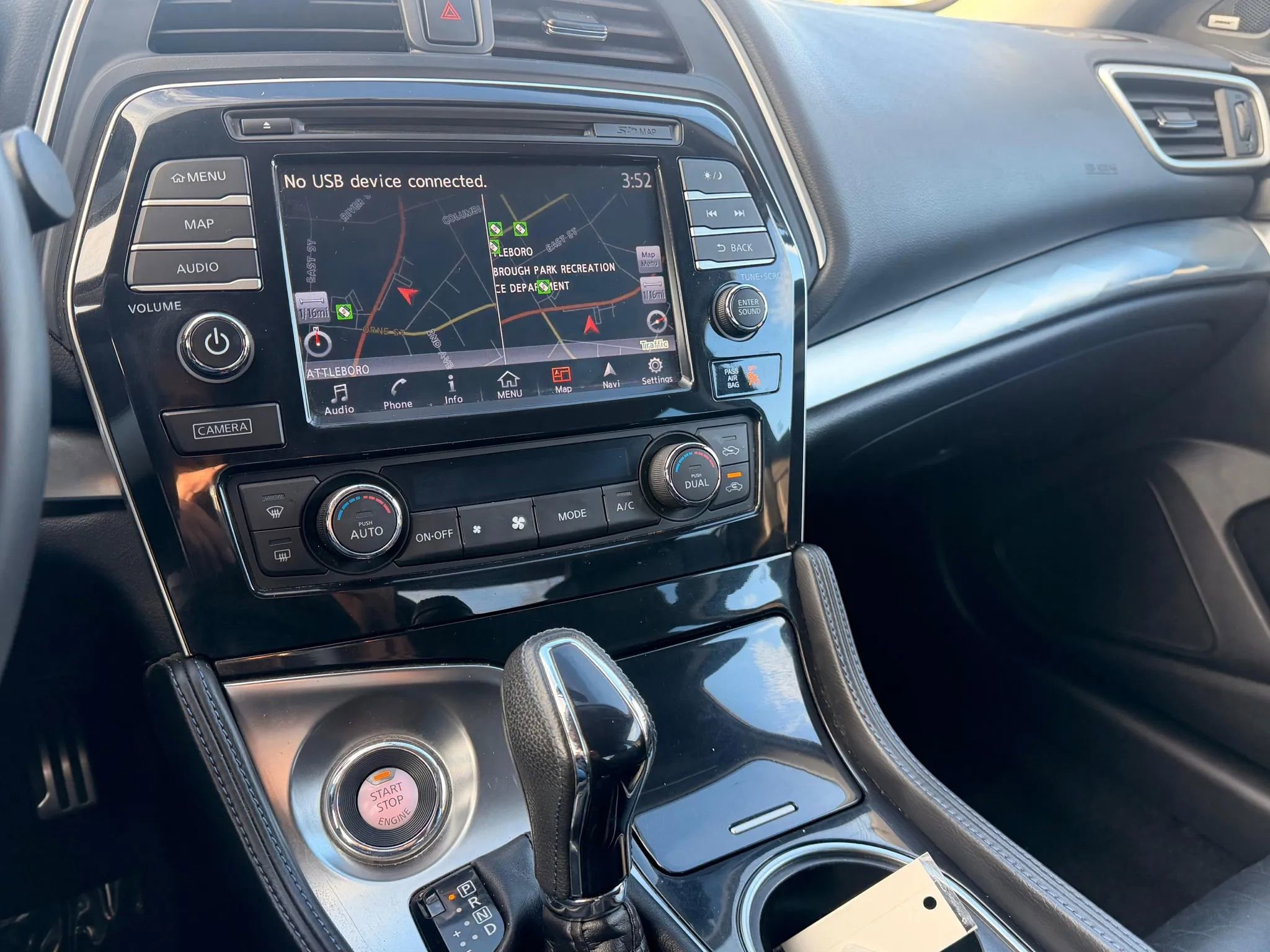 Used 2017 Nissan Maxima SR w/ Midnight Edition image 15