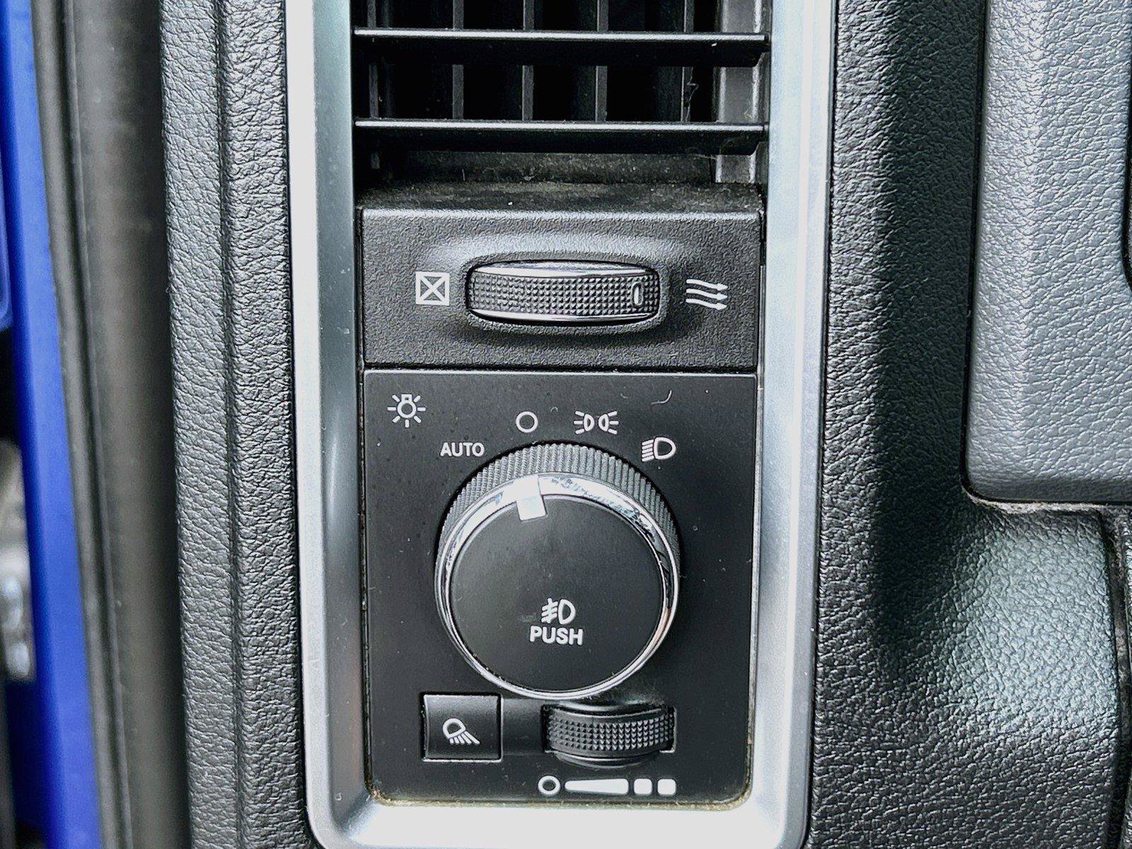 Used 2016 RAM 1500 Big Horn RWD image 31