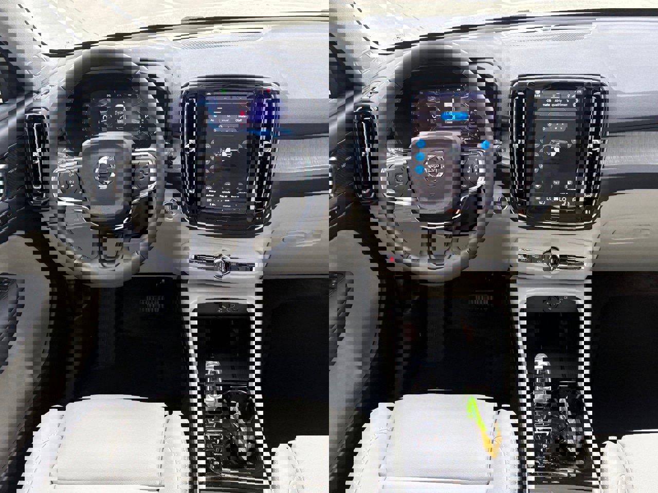 New 2026 Volvo XC40 B5 Plus w/ Protection Package Premier image 11