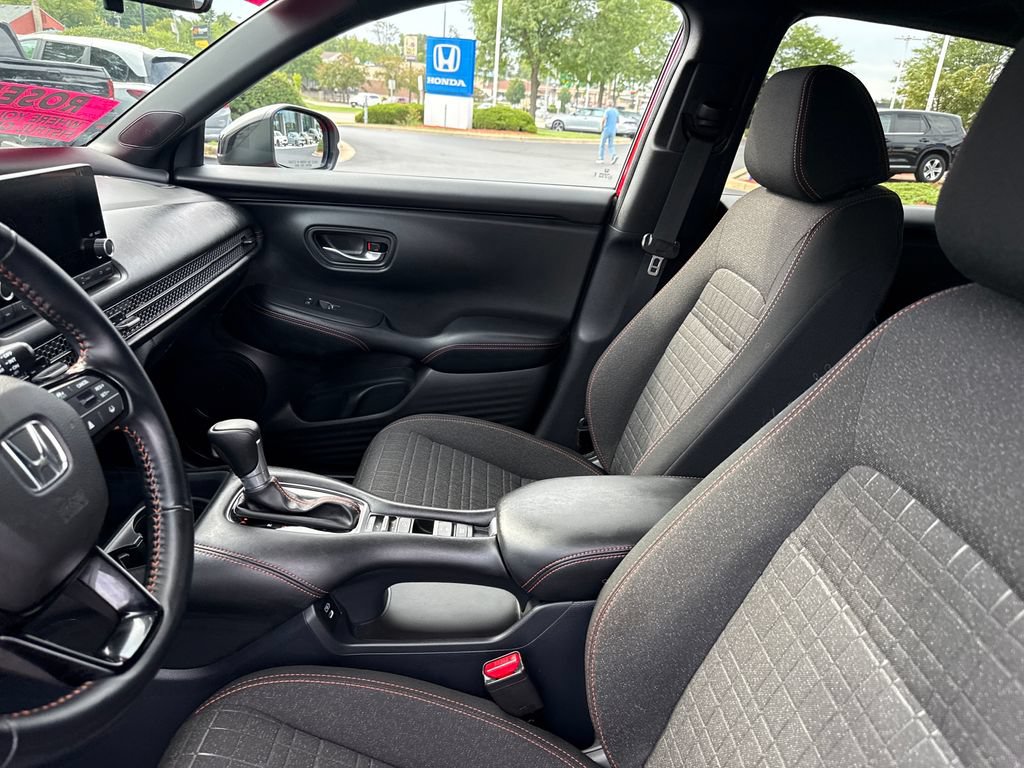 Certified 2025 Honda HR-V Sport image 13