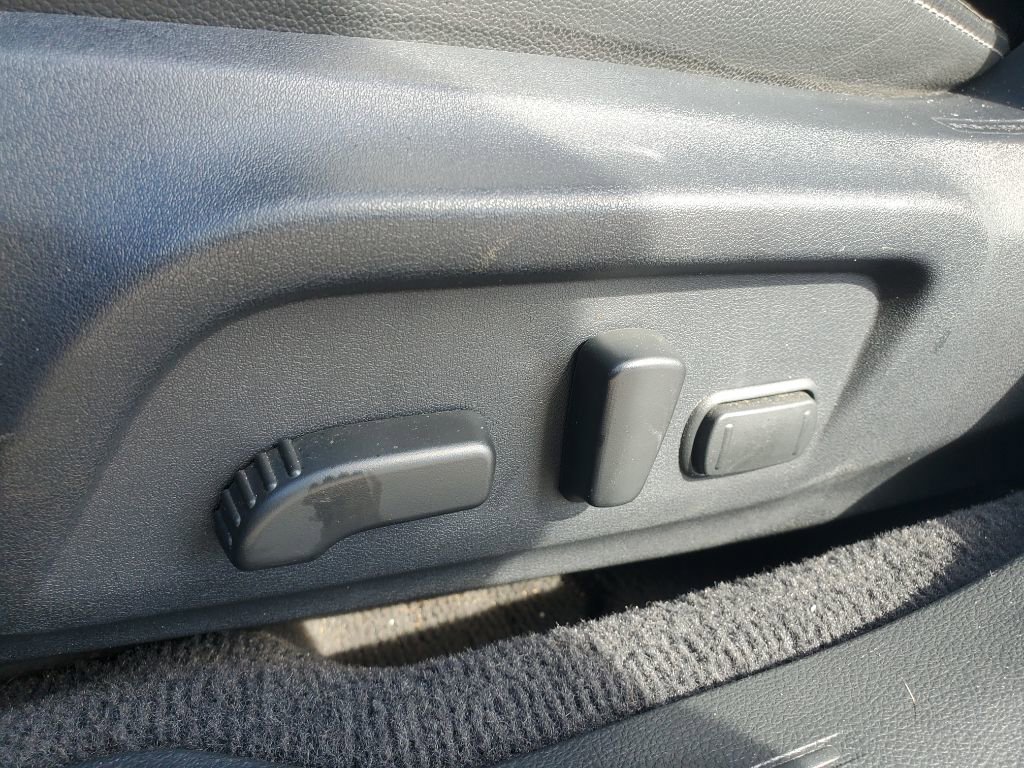 Used 2015 Subaru Legacy 2.5i Limited image 18