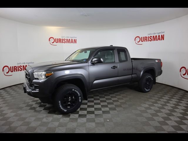 Used 2020 Toyota Tacoma SR w/ SX Package image 6