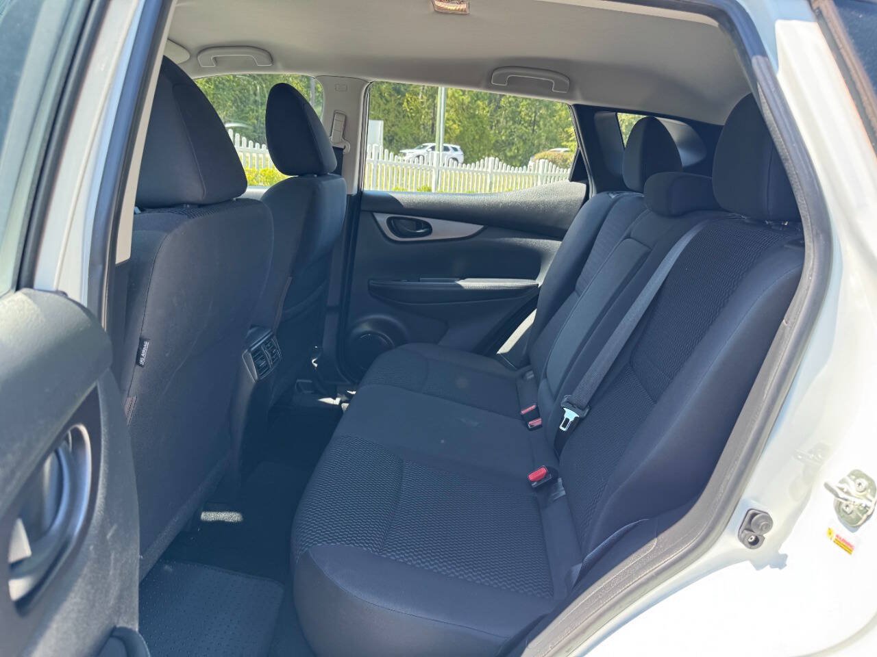 Used 2018 Nissan Rogue Sport S w/ S Appearance Package FWD image 12