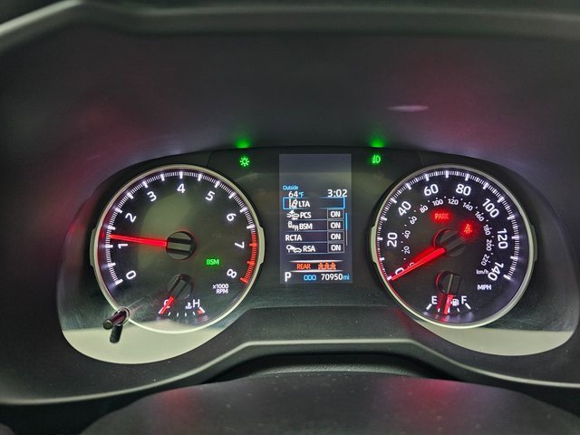 Used 2021 Toyota RAV4 XLE w/ Convenience Package image 17