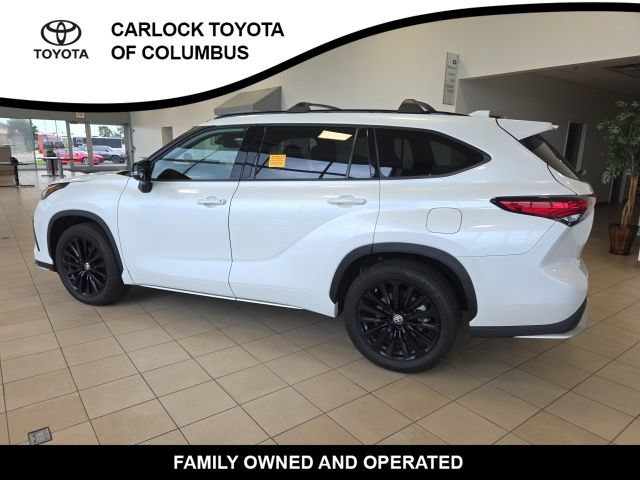 Used 2023 Toyota Highlander XSE AWD/4WD image 9