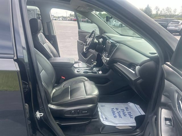 Used 2021 Chevrolet Traverse RS AWD/4WD image 46