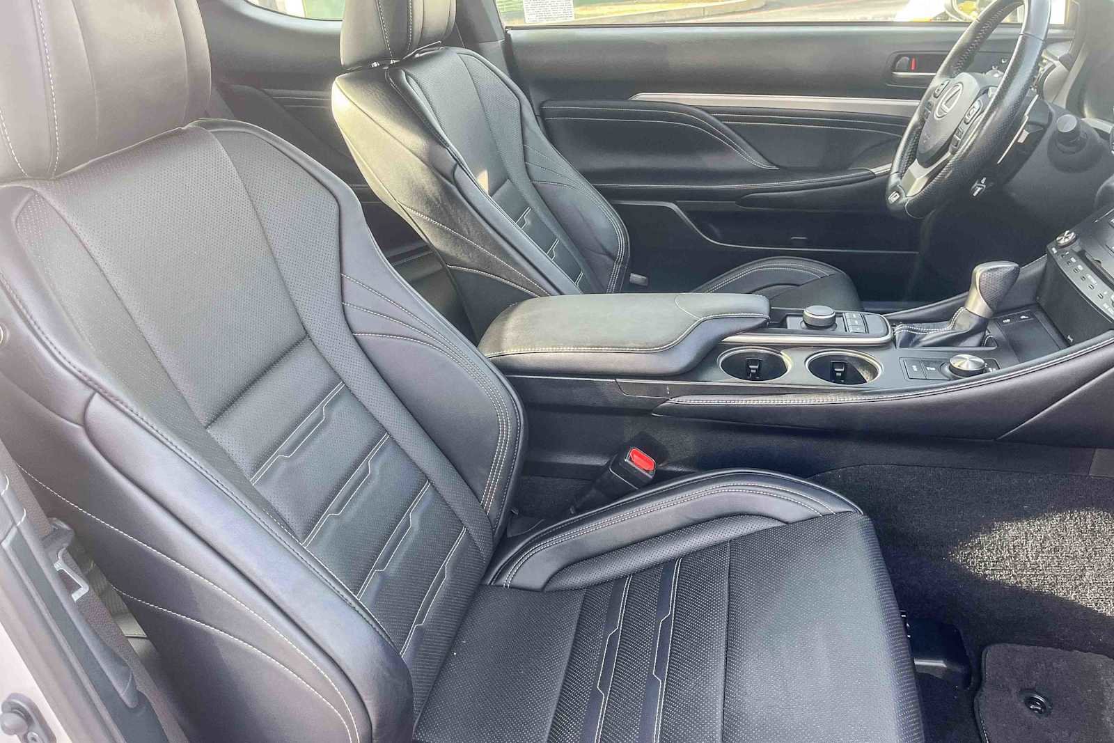 Used 2016 Lexus RC 200t image 15