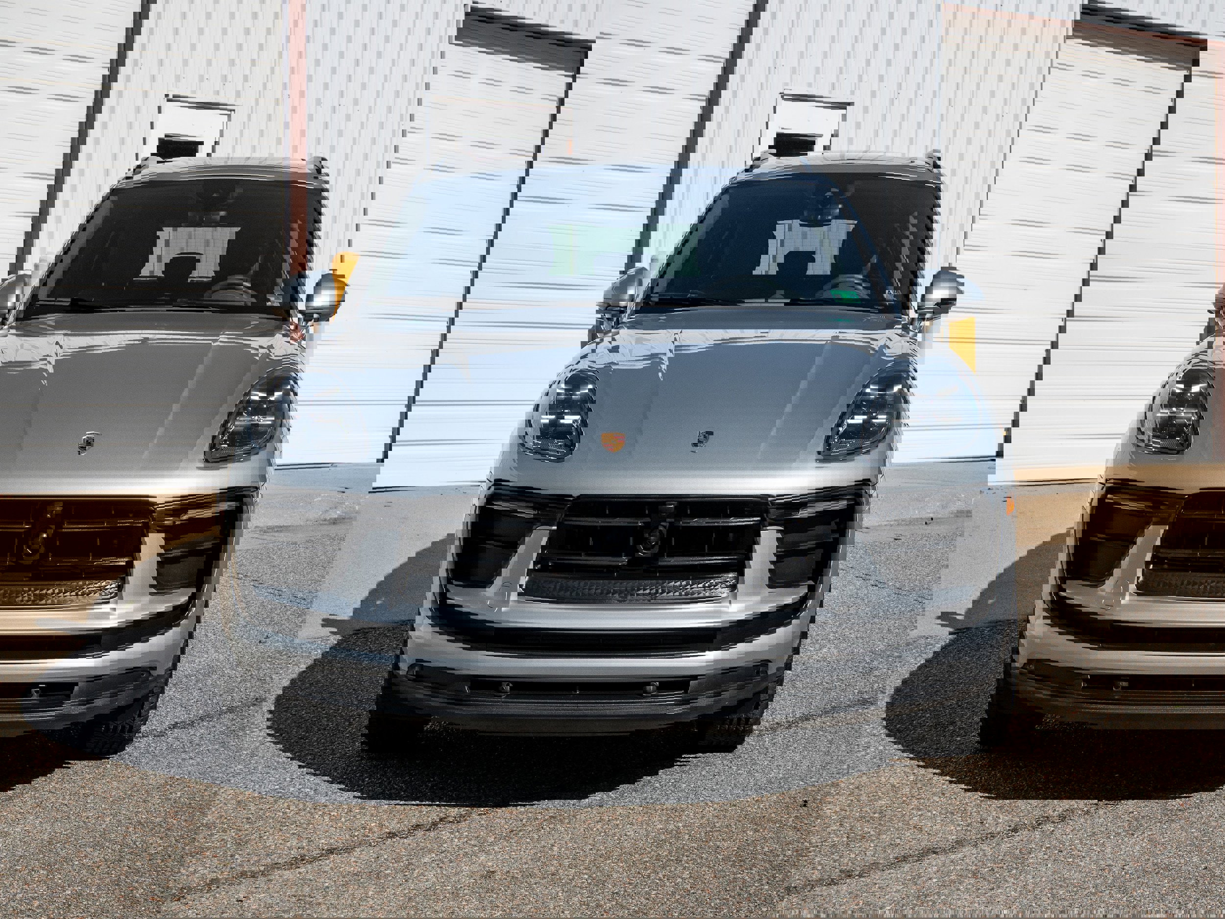 Used 2023 Porsche Macan image 10