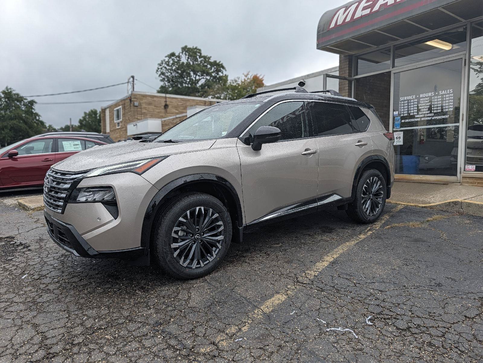 New 2026 Nissan Rogue Platinum AWD/4WD image 7