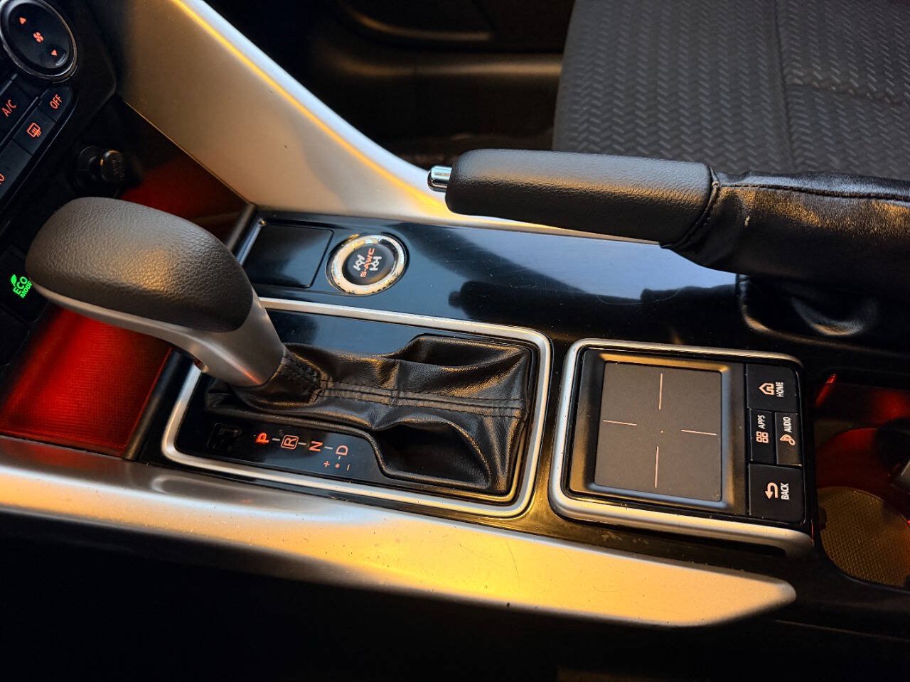 Used 2019 Mitsubishi Eclipse Cross LE AWD/4WD image 37