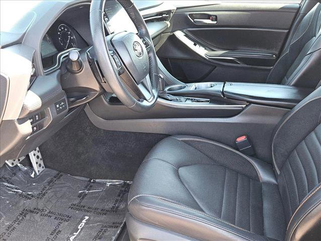 Used 2022 Toyota Avalon XSE image 16