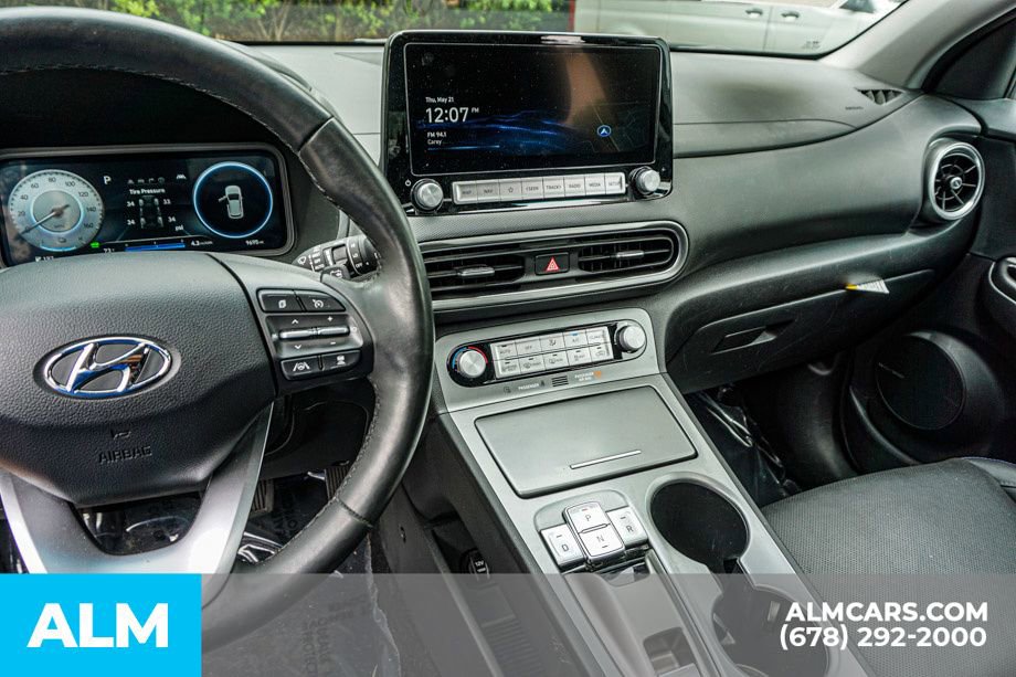 Used 2023 Hyundai Kona Limited w/ Cargo Package FWD image 32