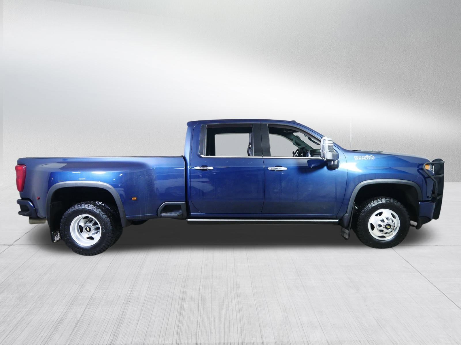Used 2022 Chevrolet Silverado 3500 High Country image 8