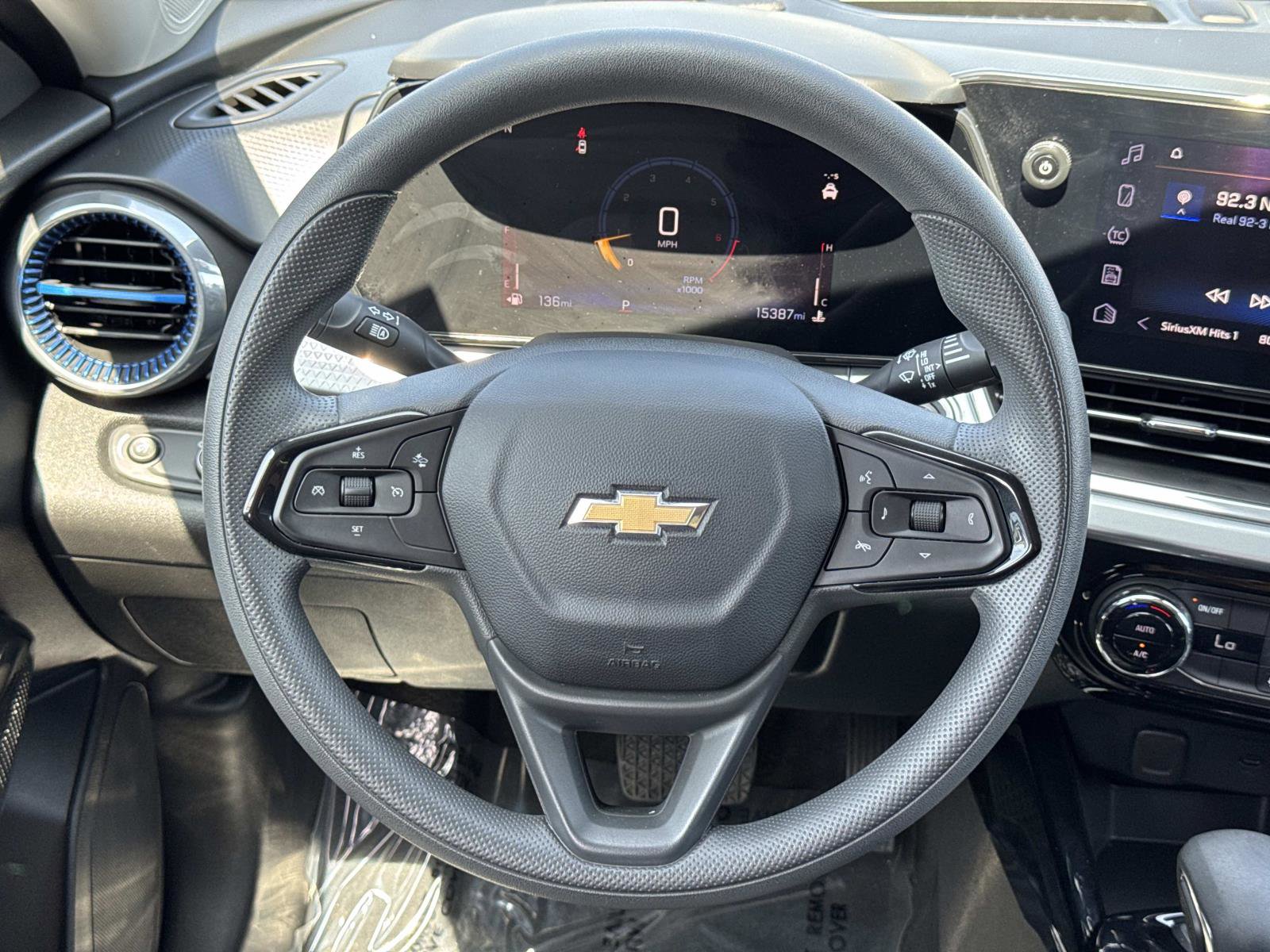 Used 2024 Chevrolet Trax LT image 8