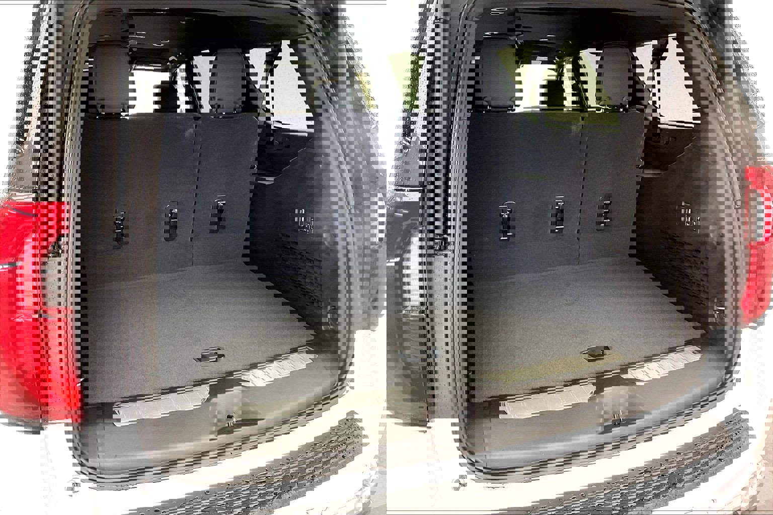 New 2026 GMC Yukon XL Denali w/ Sun & Power Step Package image 11