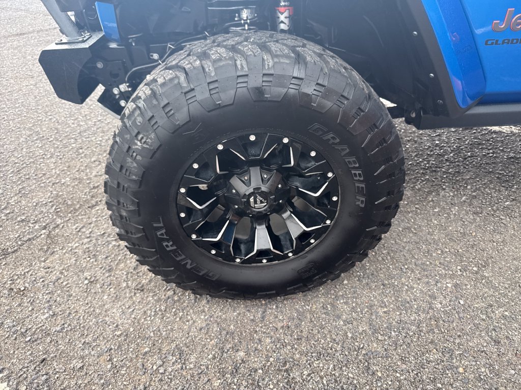 Used 2021 Jeep Gladiator Mojave AWD/4WD image 35