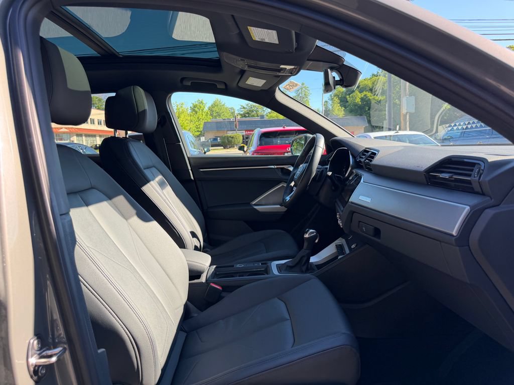 Used 2022 Audi Q3 2.0T Premium Plus AWD/4WD image 19