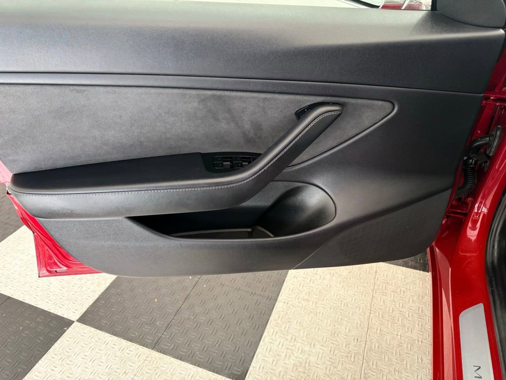 Used 2019 Tesla Model 3 Long Range RWD image 12