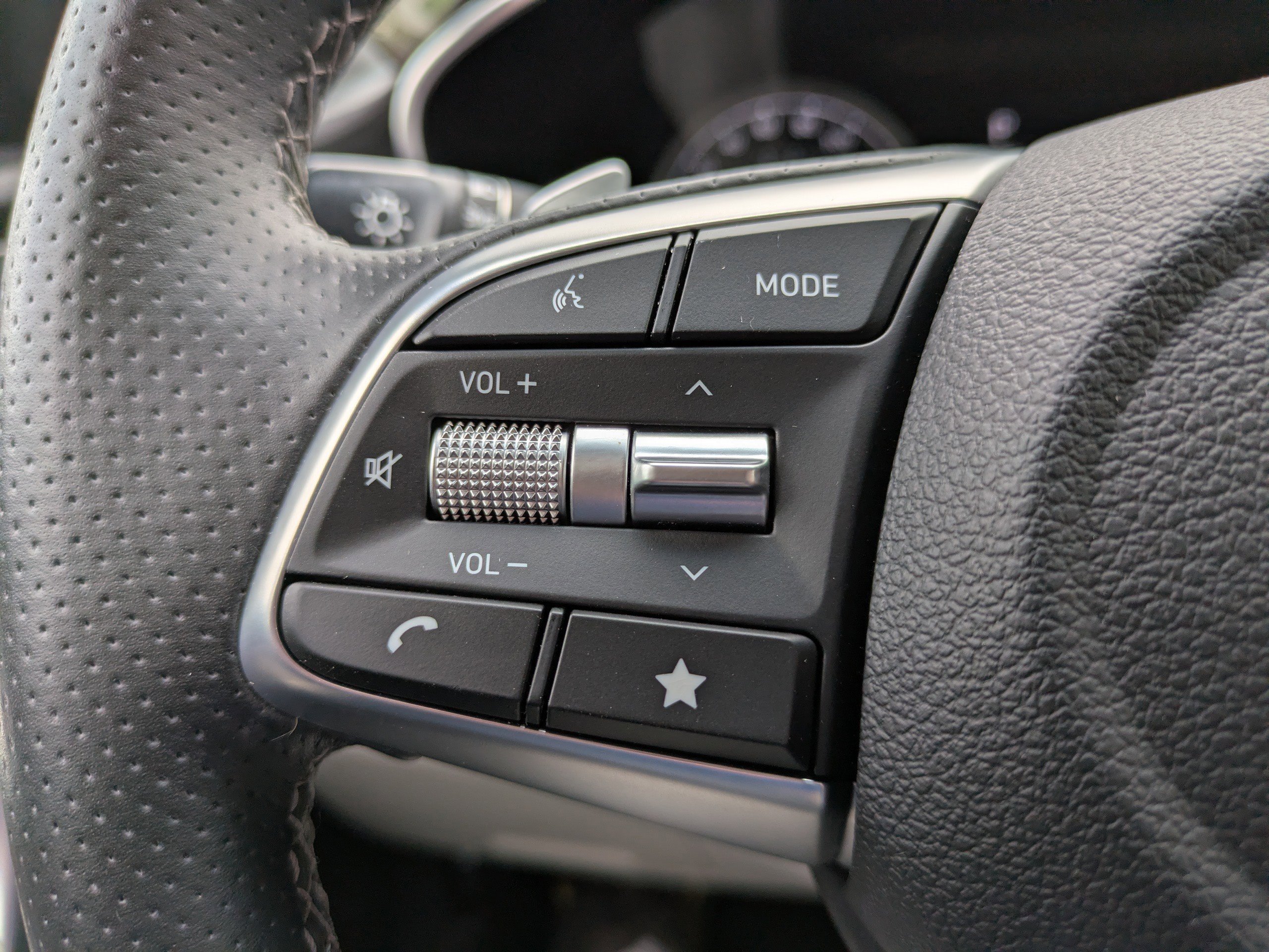 Certified 2022 Genesis G70 3.3T image 20