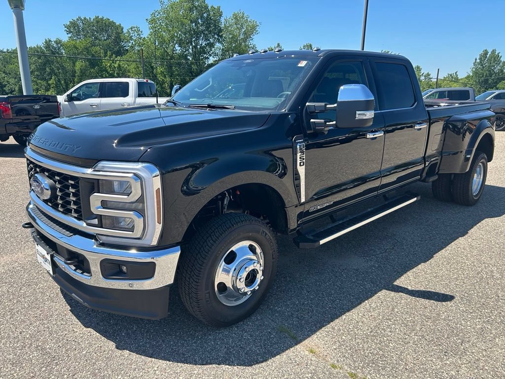 New 2026 Ford F350 Lariat w/ Lariat Premium Package AWD/4WD image 3