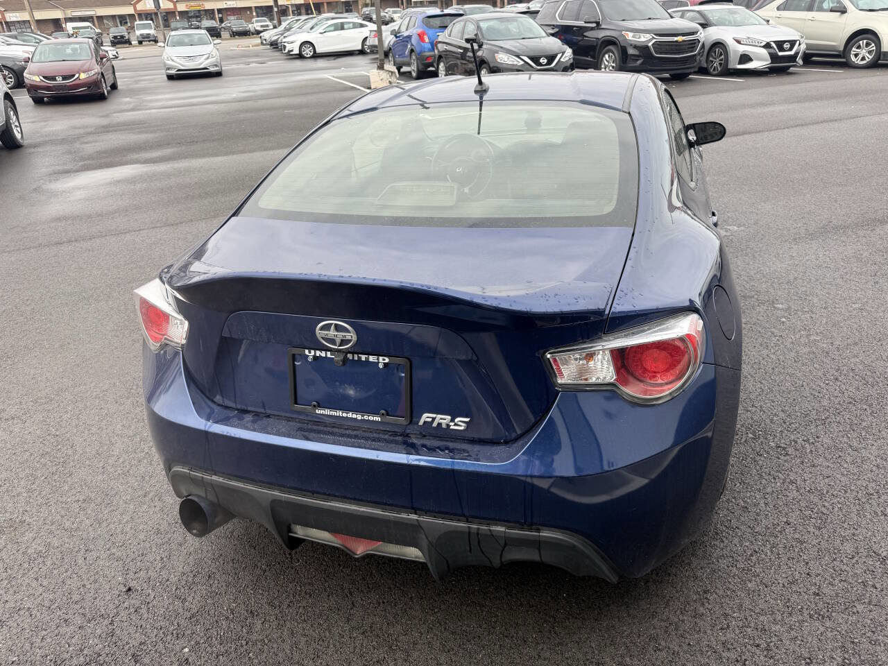 Used 2013 Scion FR-S image 9