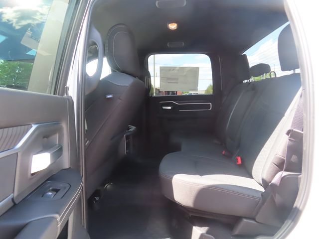 New 2026 RAM 3500 Big Horn AWD/4WD image 21