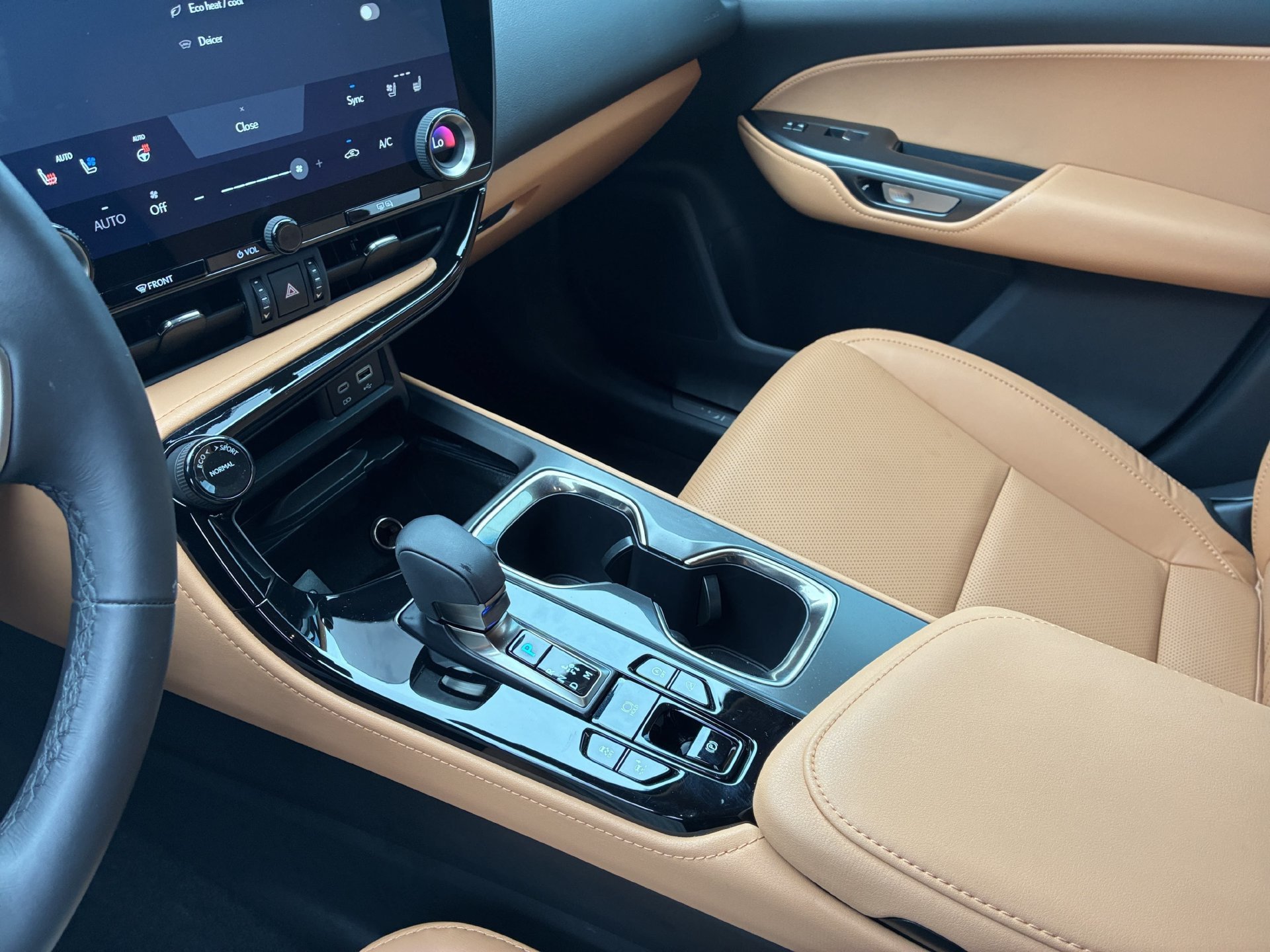 Used 2025 Lexus NX 350 AWD w/ Premium Package image 25